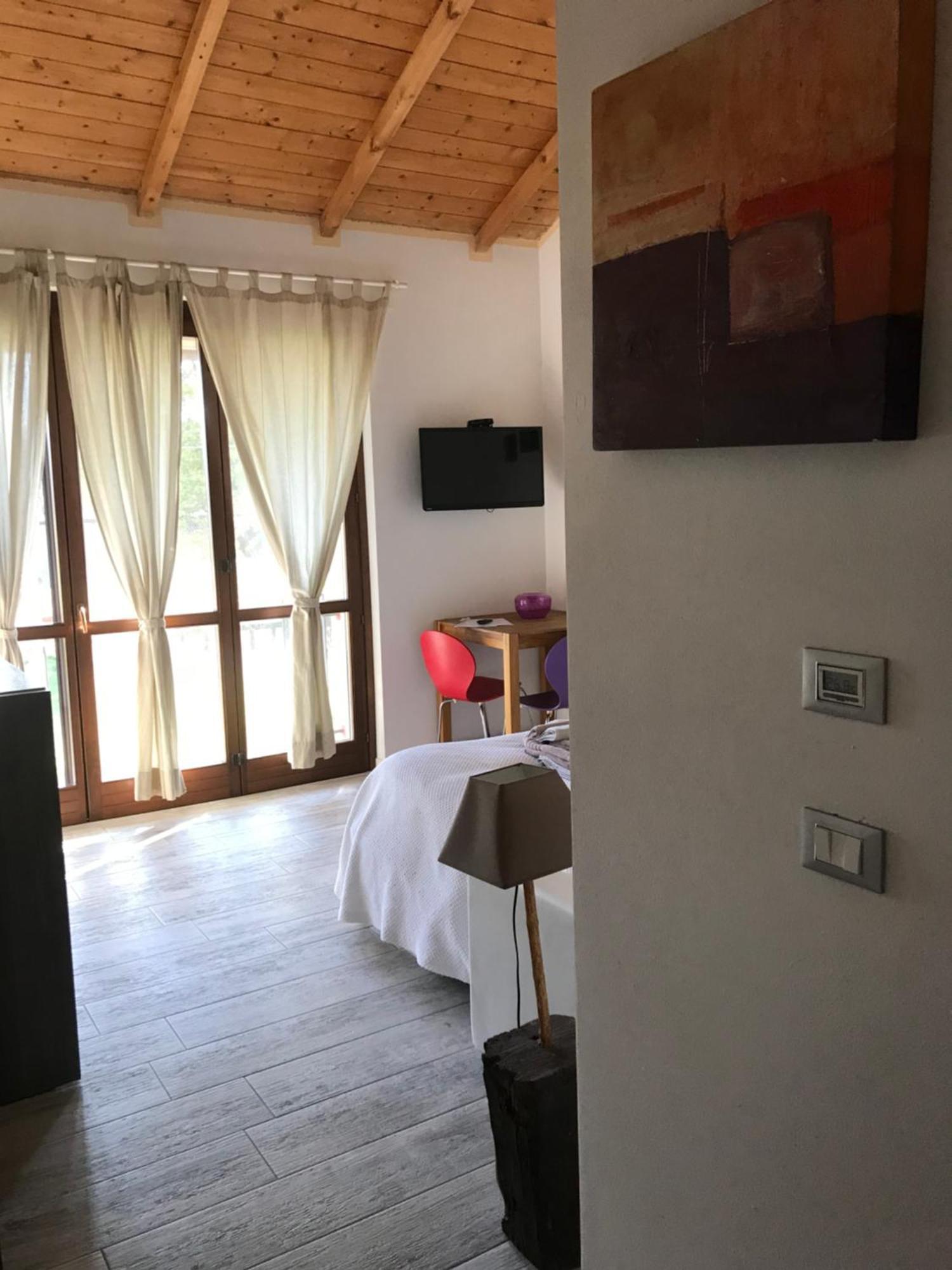 B&B Rooms Монкальво Екстер'єр фото