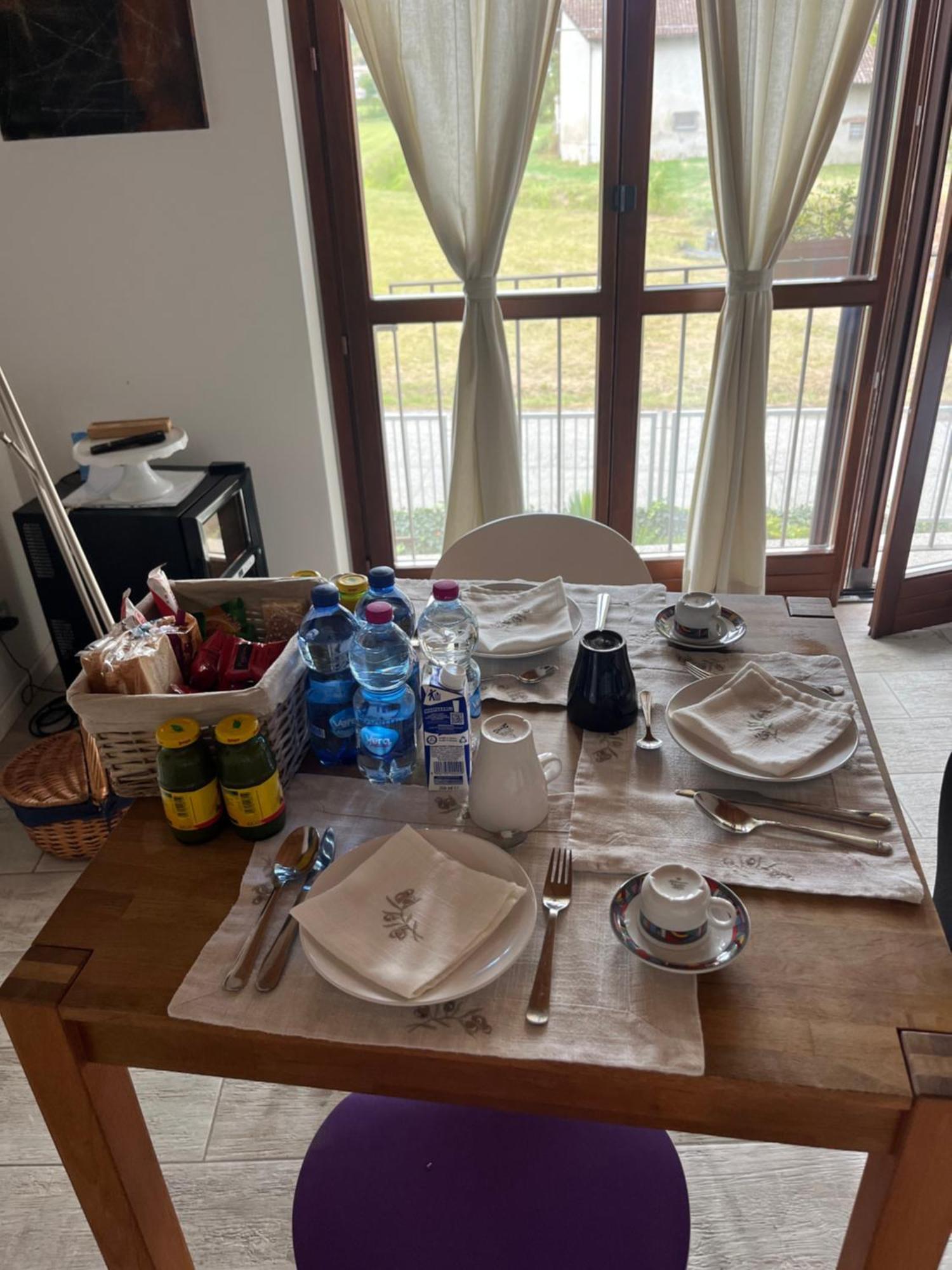 B&B Rooms Монкальво Екстер'єр фото